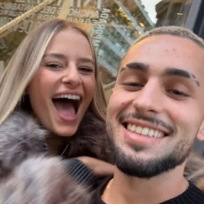 natycolomer24's profile picture. 