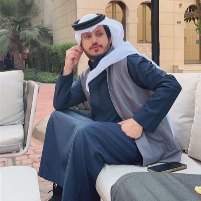 •| هنا شاعر أراق من الجرح حرفًا |• https://t.co/FOVZYLdWIX