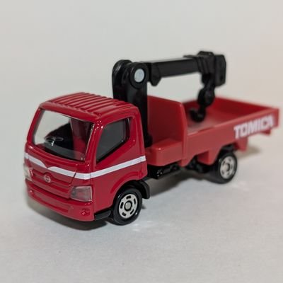 トミカ集めてます。
モータースポーツと駅伝とマラソンとか見るだけですが好きです。好きなラジオは日曜天国です。
あくまでメインはみんカラとFBですからね!