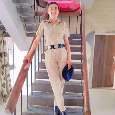 ANU97160621's profile picture. I love study 😍