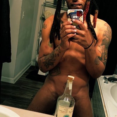 🔞+ FREAKS ONLY Tap-Link in BIO Content Creator 💦 OF link In bio 🚨 🎥 #FamOvaFame💥 #KyNoJelly Booking: Ky2Fly23@gmail.com