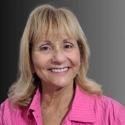 Lorrie Bowdenさんのプロフィール画像