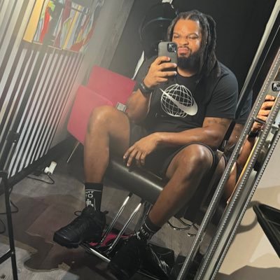 illington's profile picture. Working towards my wealth letting no one including myself stop me from going there and killing that inner voice...
IG: kingswill_befit