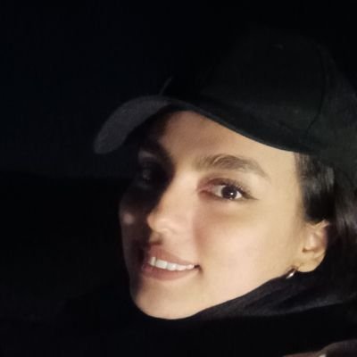 ✨🤍
مانگ گیران ئەو کاتەیە کە زۆلفم لەسەر روومەتم پەرێشانە
خانوم معلم🧑🏫
با چاشنی فیلم و کتاب و خواب
#halamadrid