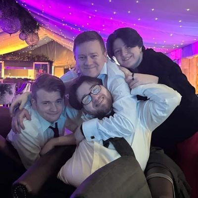 TheQuog's profile picture. Yeltz supporter, LFC fan, proud father of 3 boys (2 now young men) and 1 girl (young lady now), married to an amazing woman. ❤️
