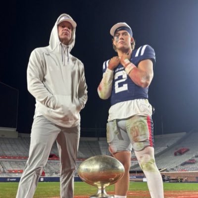 Rebs by 90 #cometothesip | Also love MAIS Football | MRA and Hartfield hater | Grove Collective founding member! | Flora Butcher Enthusiast