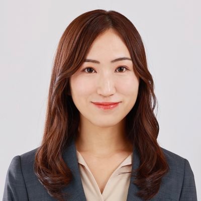 @AkariAsai