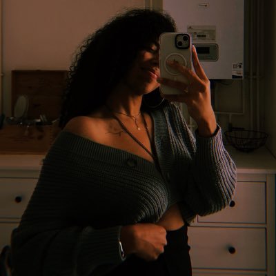 « Je suis doué d'une sensibilité absurde, ce qui érafle les autres me déchire. » • 🌌✨