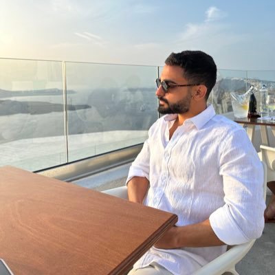 bar054levi's profile picture. 