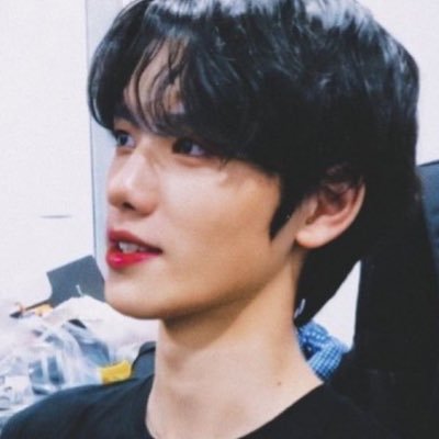 최승철윤정한전원우구정모강민히김태영송형준김규빈한유진리키브라이언지윤서유승언런쥔군나잼민박성훈박종성김선우아민지창민영훈씨양정인차준호이정현문정현성한빈과이민혁이은상김우석오세훈변백현요시준규(최근주를 이루는 남자는 오로지@에스쿱시 입니다.)