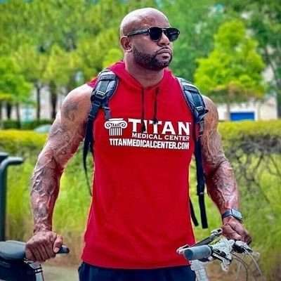 HowardYate67827's profile picture. be brave 💪