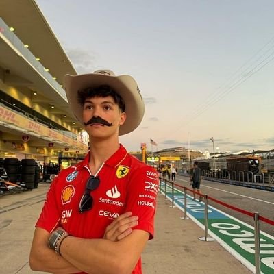 cracckerz's profile picture. ⋆. 𐙚 ˚hi precious people! #studytwt
 | 07L | enf-p⋆💥🥊.ᐟᶻ 𝗓 𐰁