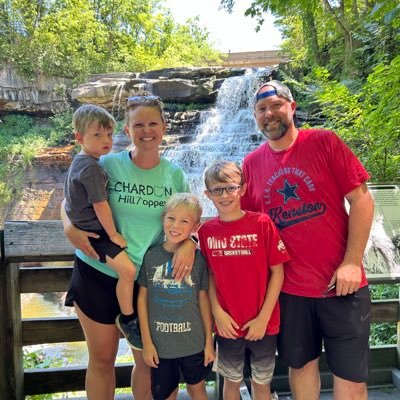 Math Teacher at KHS 📏 , Varsity Boys Assistant Coach at KHS 🏀, Christian, father of three awesome boys, and married to @Karin_LSC