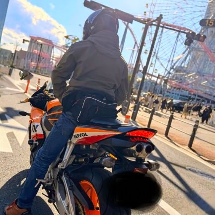 #SC57
#CBR1000RR
#REPSOL
#陣馬街道
#奥多摩周遊道路
1978年式
無言フォローご容赦ください
リポストもできればご遠慮ください