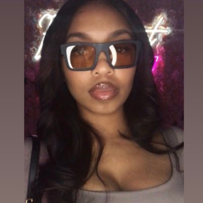 allsmiles_B's profile picture. 👑🐝♓️