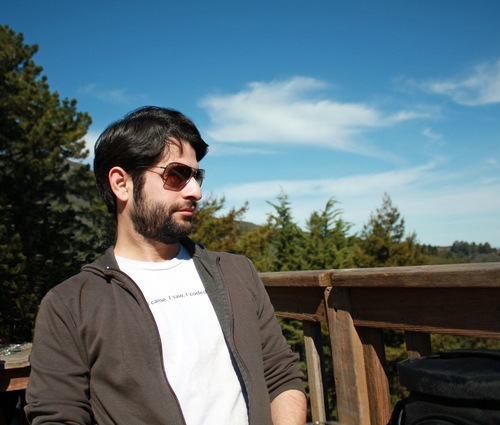 Software developer with an entrepreneurial streak; an avid and long-suffering Arsenal fan