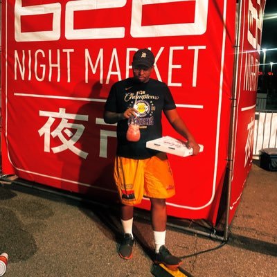 markywins's profile picture. must be raining