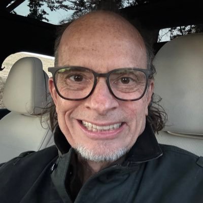 kentsent's profile picture. 