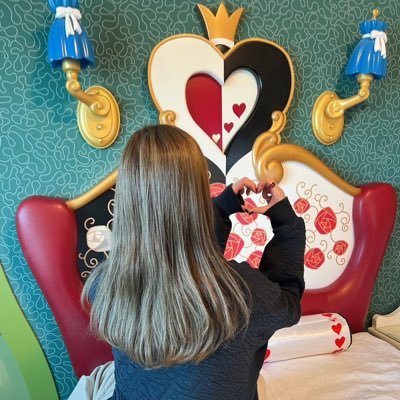 リゼロのおかげでパチ沼へ🦋 / かぐや様 愛してる🎀フリーズと万枚が目標💭 / たまに🌺 / ディズニー*アリス♠️ / ハチワレ💙 / ギャンブル脳 / ボート / 気軽に話しかけてください😌🌸/ どなた様もフォロー歓迎🏃♂️フォロバほぼ100 / 愛知