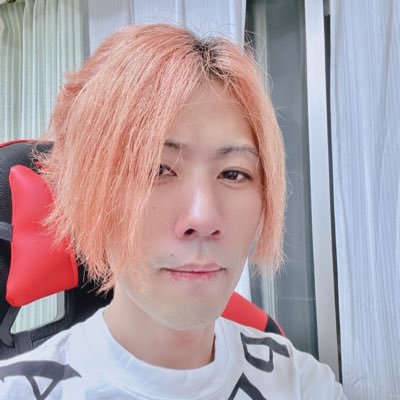 ガチャおじ。アプリ開発IT企業の株式会社ESP(https://t.co/Uq3hSCWEmQ)の役員・人事・広報・講師。個人でガチャ活やゲーム実況とゲームメディア運営、動画編集、作家。 |「あそビット」@team_asobit | ゲームメディア「あそビットのあそびば」→ https://t.co/mjwREDEVy0