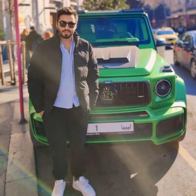 Ben her zaman doğruyu söylerim. Yalan söyleyen sizlersiniz. Pekala kötü adama iyi geceler dileyin.