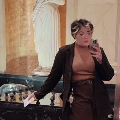 persephone_roy's profile picture. polar gothicist, PhD candidate @uofglasgow. #1 james clark ross stan, certified william edward parry enthusiast. asian, queer, any pronouns.