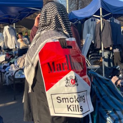 cwhoregi's profile picture. psychological indigestion ☭🚩🏴 ❤️💛💚