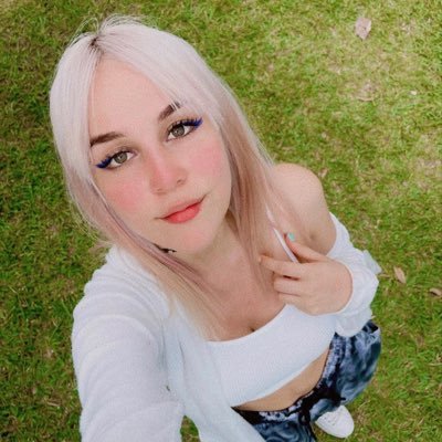 Brandy1372's profile picture. 