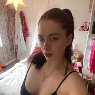 ambyrxo's profile picture. 