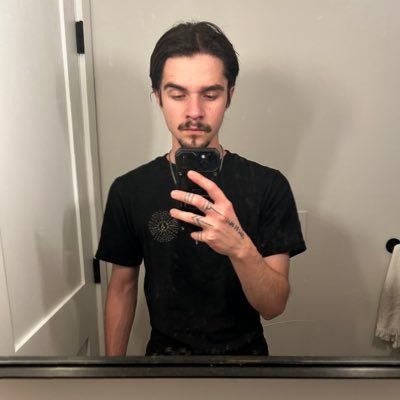 ImTapper's profile picture. learning to love life