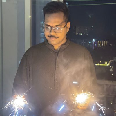 BIOTECHNOLOGIST 🥼 ।Introvert । Selenophile 🌕 । शायर 👑 - माना कि सादगी का दौर नहीं मगर सादगी से अच्छा कुछ और नहीं । अयोध्या 🔄 मुंबई