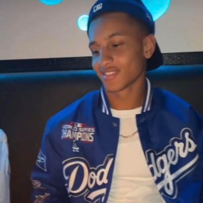 NoCapLA_'s profile picture. DAILY STREAMER⚡️ |Twitch affiliate| COMP STAGE LOCK🥷| https://t.co/JlsVHUJphD