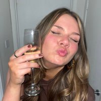 Stacey Brown (@staceybrooon) 's Twitter Profile Photo