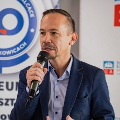 Starosta Krapkowicki, samorządowiec od 1998, VIII Liderzy PAFW, XXV SLP, IVLP 2014, ALS