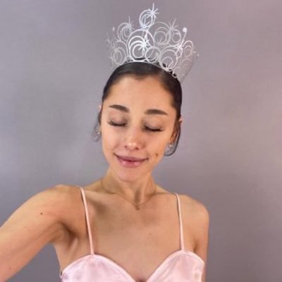 luke_skytwink's profile picture. @_cool3rthanyou_ • arianator & reluctant twitter user