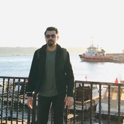 isoozdil's profile picture. .