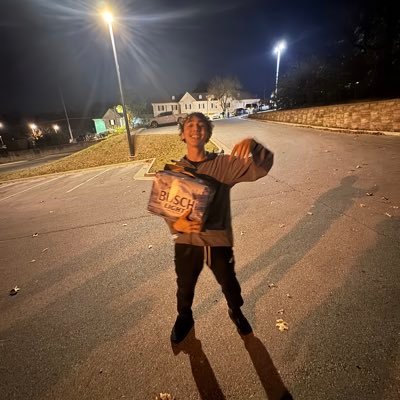 isiacbeast's profile picture. 