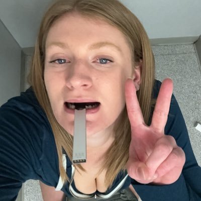 wonkybroad's profile picture. shut up and let people enjoy things