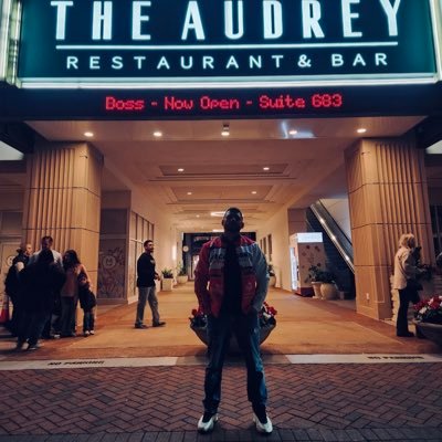 TD_3000's profile picture. H - Town / Beantown 📍