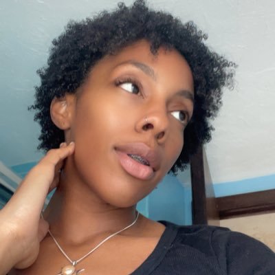 wavewid_j's profile picture. hugs & kisses