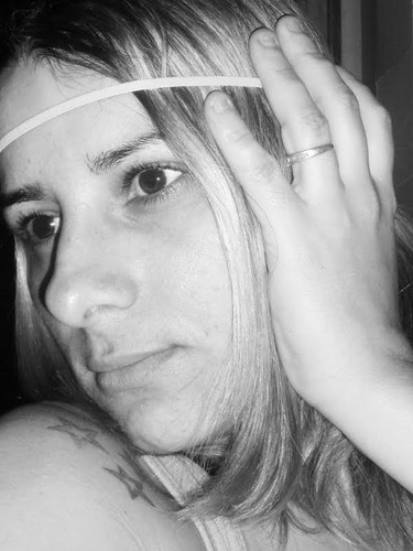 adoro fazer  amizades.