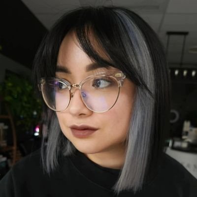 mimi π Profile