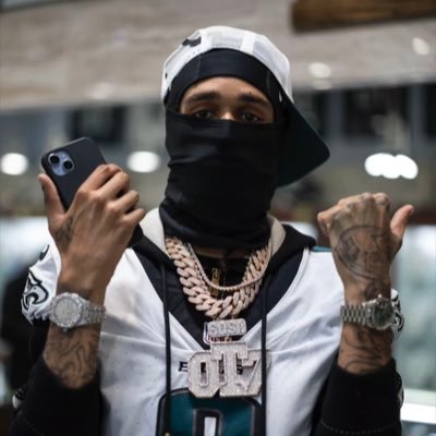 MARATHON RUNNER 🏁🏃🏾♂️ LONGLIVEBLAAK ❤️🩹 LONGLIVEREF ❤️🩹
