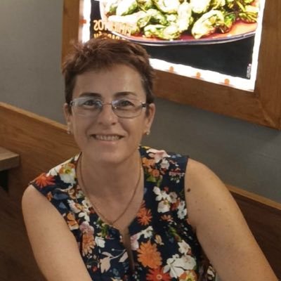 hesther7100's profile picture. 