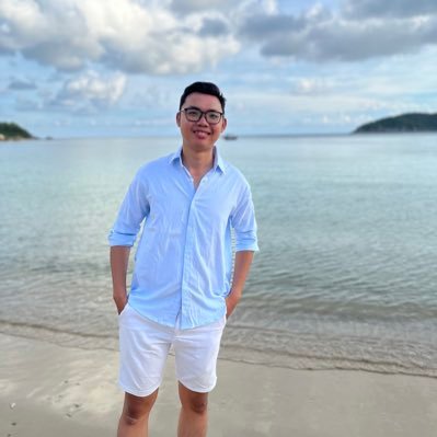 LPhc32688413's profile picture. 