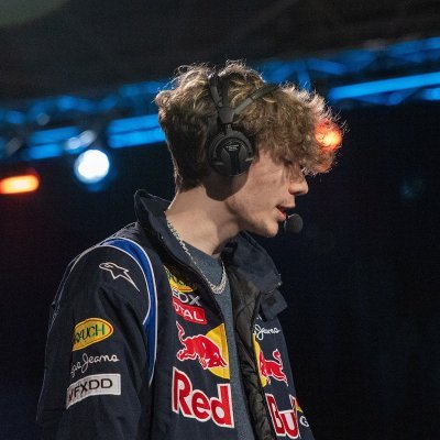 22 y/o Commentator 🇬🇧
Casted @IEM, @ESLCS, @BLASTPremier, @WePlay_Esports, @RelogMedia, @ElisaEsports, @REPUBLEAGUE
Host @Tier2Talk. @azuwuCS. @QPR.