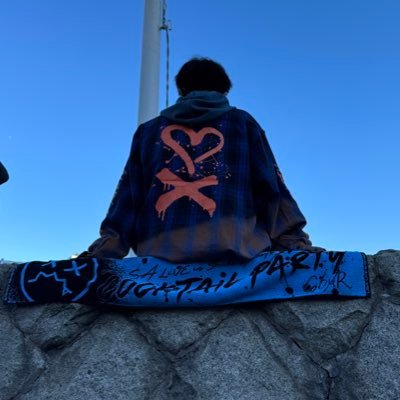 LiSA_s098's profile picture. 26歳 多趣味垢 #楠木ともり #LiSA #モンスト  #シャドバWB LIVE参戦予定:12/22 楠木ともり、1/5 LiSA