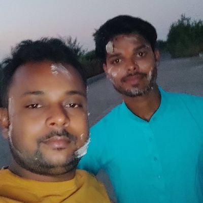 sivani945564's profile picture. 