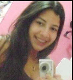 Uma Menina Cinseraa Mais muito  bravaa