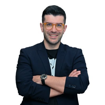v_maior's profile picture. What you see is what you get.